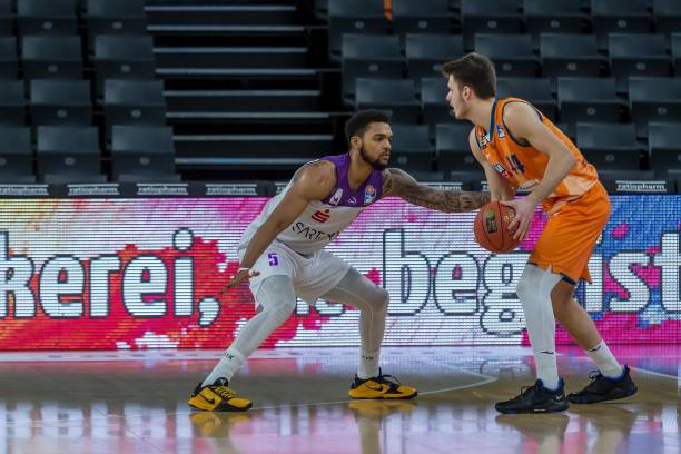 赋予两队交 赋予两队交